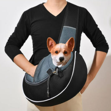 Large Lightweight and durable pet carrier bag for small dogs and cats, secure and comfortable