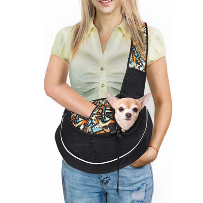Multicoloured Lightweight and durable pet carrier bag for small dogs and cats, secure and comfortable
